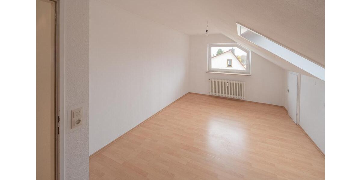 Dachgeschoßwohnung Mönchweiler - 3 Zimmer, 82 m&sup2;, 810&euro; | Angebot:24126601