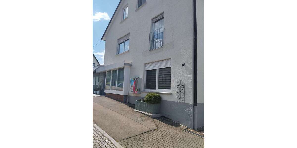 Etagenwohnung Gosheim - 2.5 Zimmer, 66 m&sup2;, 139.000&euro; | Angebot:25513466