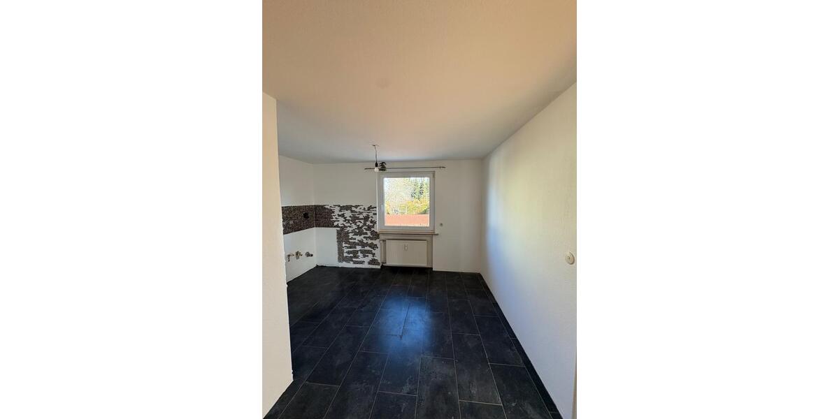 Etagenwohnung Villingen-Schwenningen Schwenningen - 3.5 Zimmer, 90 m&sup2;, 850&euro; | Angebot:24839458