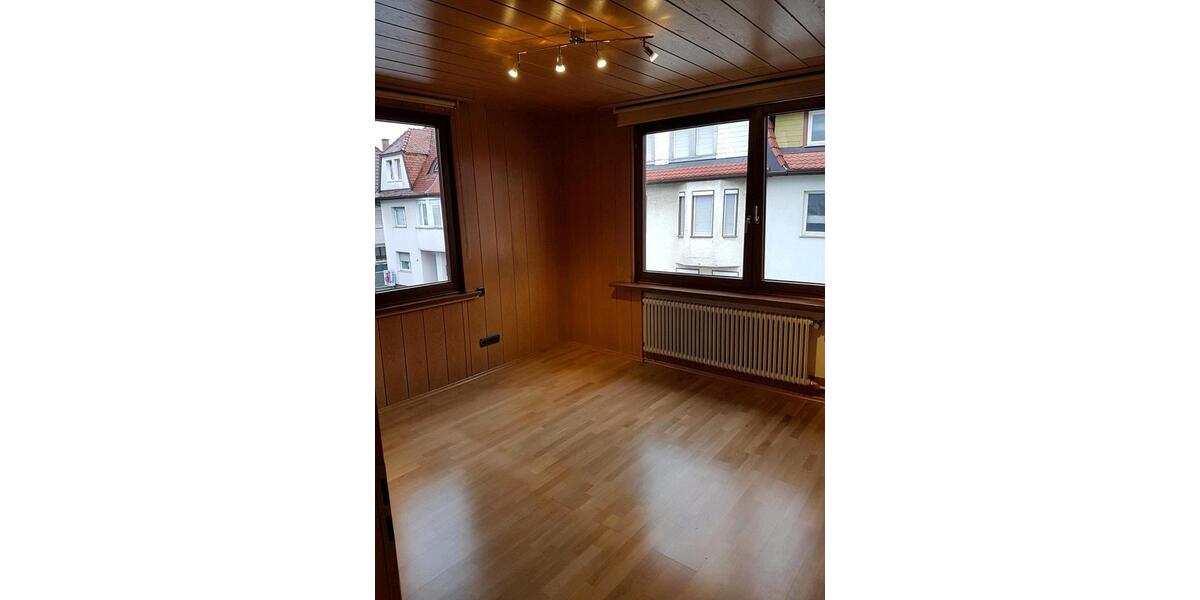 Etagenwohnung Villingen-Schwenningen Schwenningen - 1 Zimmer, 18 m&sup2;, 400&euro; | Angebot:25658034