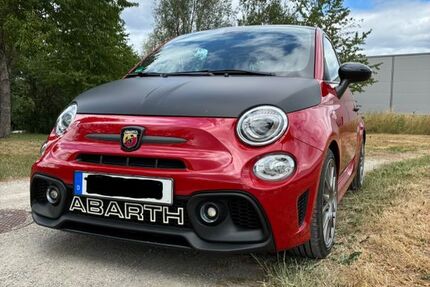 Abarth 695 33.000 km 25.300 &euro; Deißlingen 78652