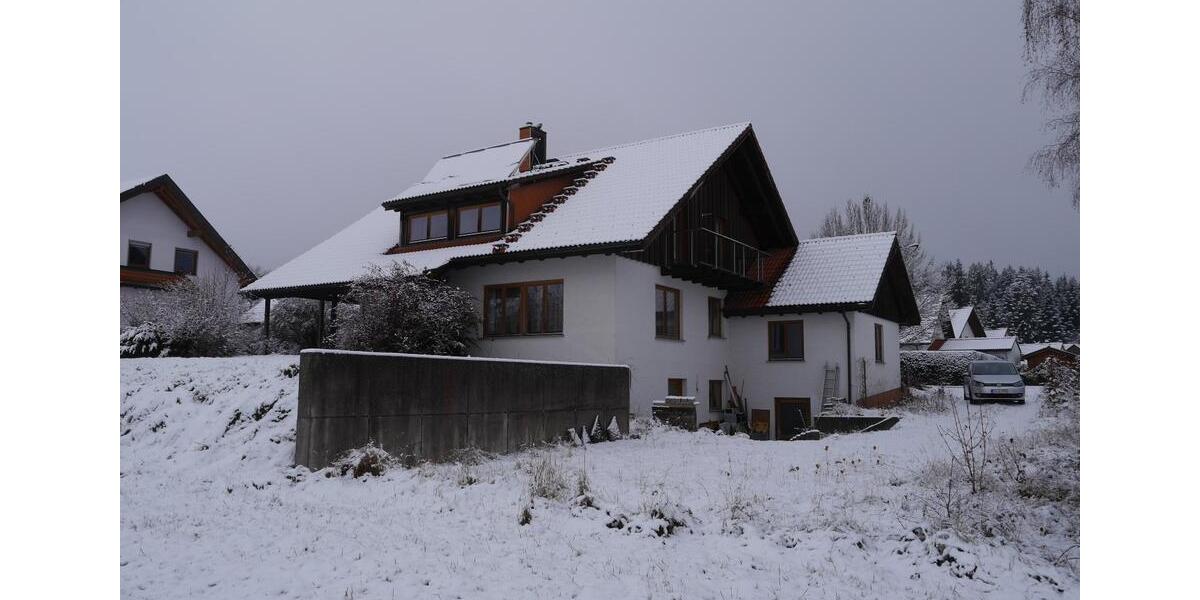 Einfamilienhaus Donaueschingen - 7 Zimmer, 168 m&sup2;, 415.000&euro; | Angebot:23762977