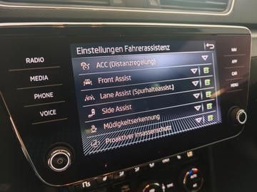 Skoda Superb 115.000 km 21.600 &euro; Villingen-Schwenningen Ortsteil Marbach 78052