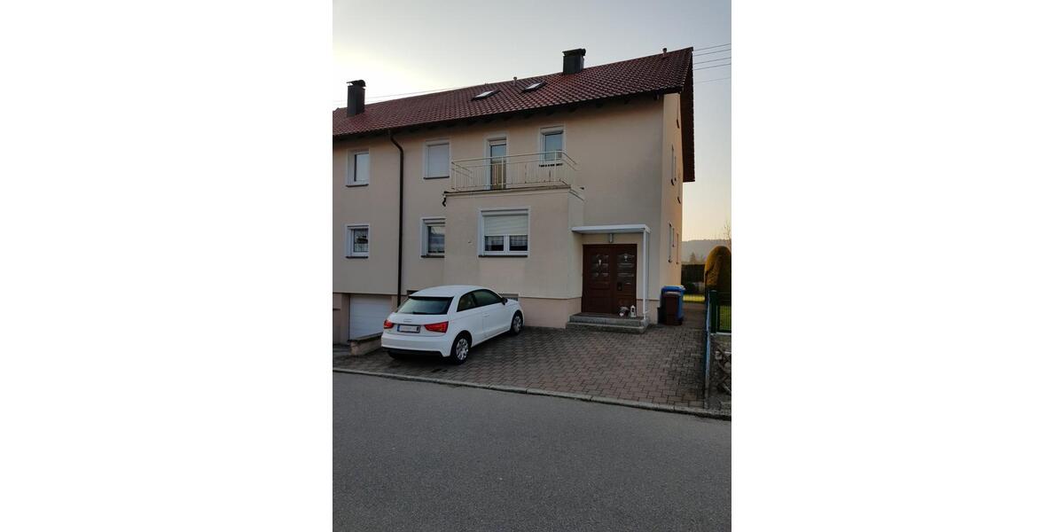 Doppelhaushälfte Gosheim - 7 Zimmer, 170 m&sup2;, 348.000&euro; | Angebot:24308876