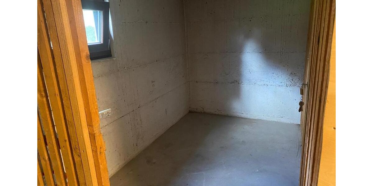 Erdgeschoßwohnung Oberndorf am Neckar - 3 Zimmer, 79 m&sup2;, 160.000&euro; | Angebot:25509861