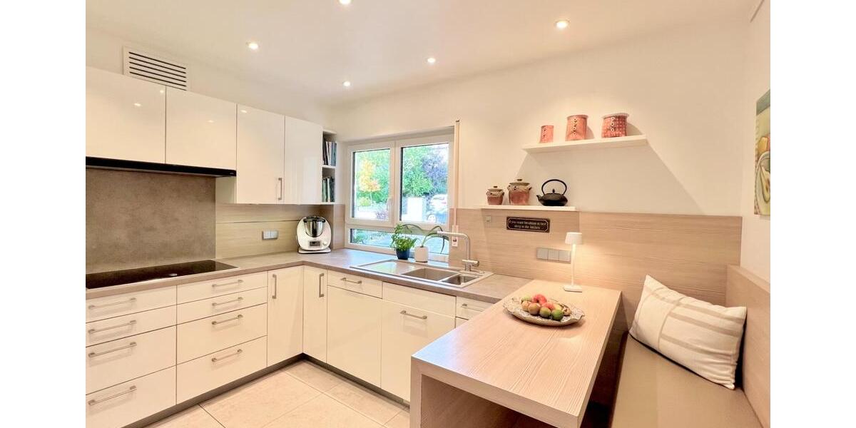 Einfamilienhaus Trossingen - 11.5 Zimmer, 329 m&sup2;, 798.000&euro; | Angebot:25790227