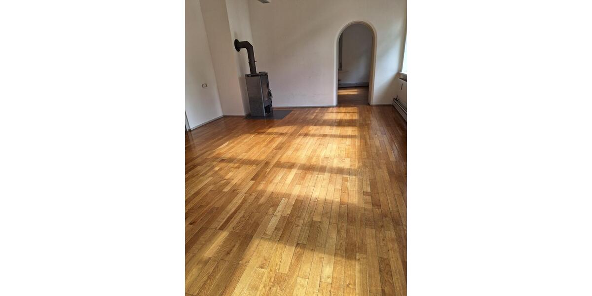 Etagenwohnung Schramberg - 5 Zimmer, 190 m&sup2;, 1.199&euro; | Angebot:25169012