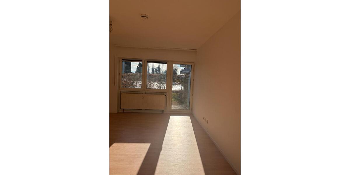 Erdgeschoßwohnung Trossingen - 1.5 Zimmer, 33 m&sup2;, 575&euro; | Angebot:24373534