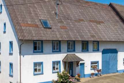 Haus Hüfingen - 6 Zimmer, 262 m&sup2;, 349.900&euro; | Angebot:23424036