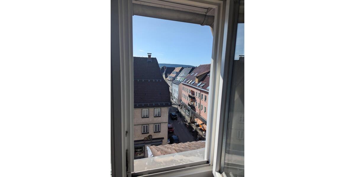 Dachgeschoßwohnung Tuttlingen - 2.5 Zimmer, 48 m&sup2;, 440&euro; | Angebot:25959865