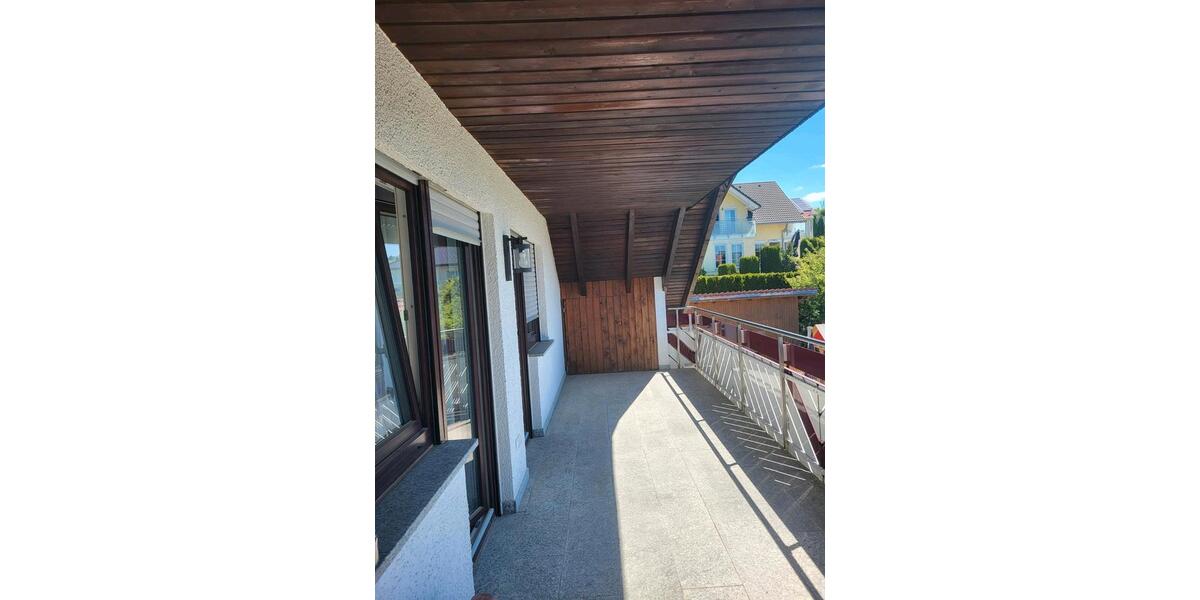 Dachgeschoßwohnung Gunningen - 4.5 Zimmer, 135 m&sup2;, 1.100&euro; | Angebot:26506972