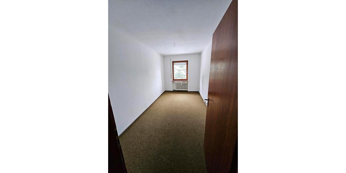 Etagenwohnung Sankt Georgen im Schwarzwald - 3 Zimmer, 70 m&sup2;, 650&euro; | Angebot:25843444