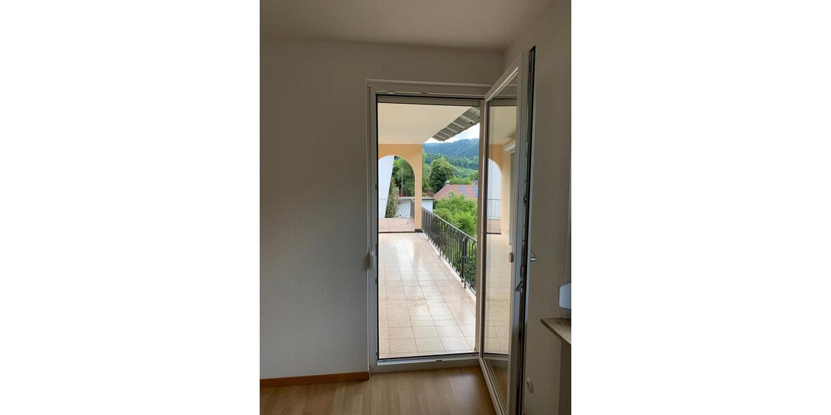 Erdgeschoßwohnung Schiltach - 2.5 Zimmer, 85 m&sup2;, 940&euro; | Angebot:23925561