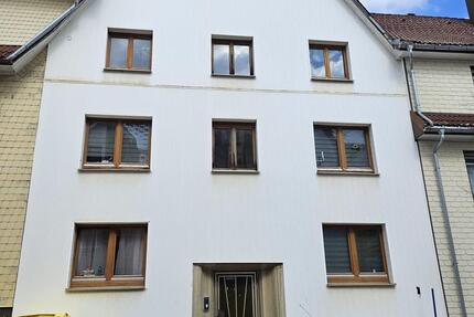 Haus Furtwangen im Schwarzwald - 9 Zimmer, 250 m&sup2;, 520.000&euro; | Angebot:26091941