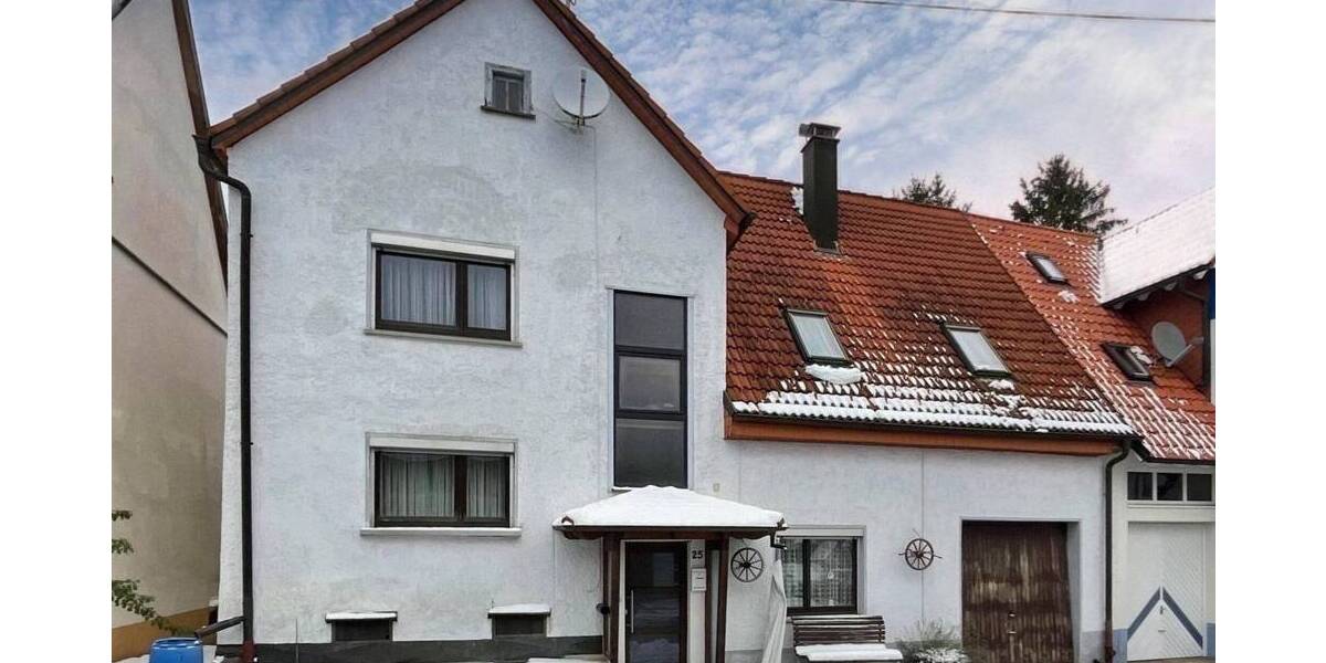 Einfamilienhaus Schömberg - 7 Zimmer, 180 m&sup2;, 178.000&euro; | Angebot:25692860
