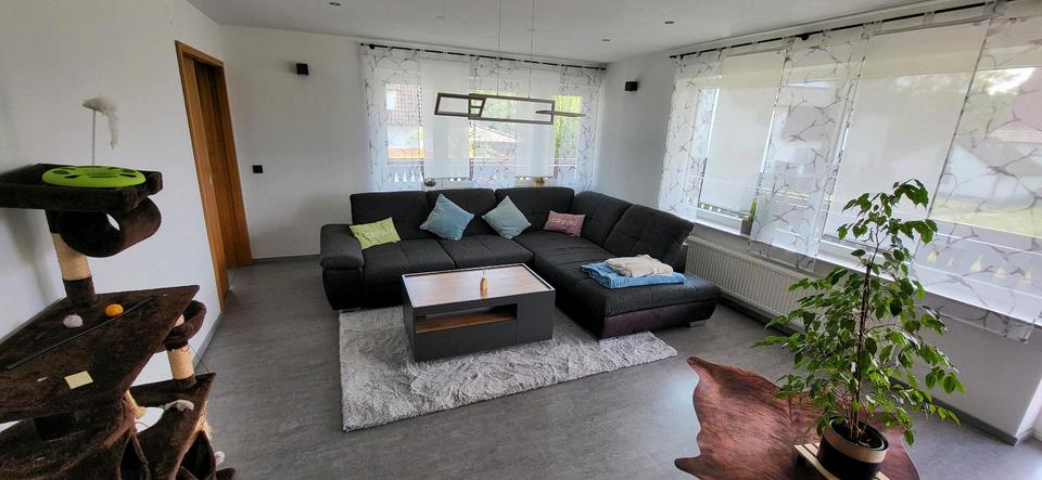 Etagenwohnung Dietingen - 6 Zimmer, 133 m&sup2;, 1.000&euro; | Angebot:26566573