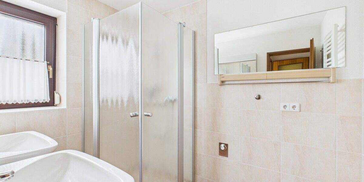 Mehrfamilienhaus, Wohnhaus Rottweil - 8 Zimmer, 187 m&sup2;, 465.000&euro; | Angebot:25742612