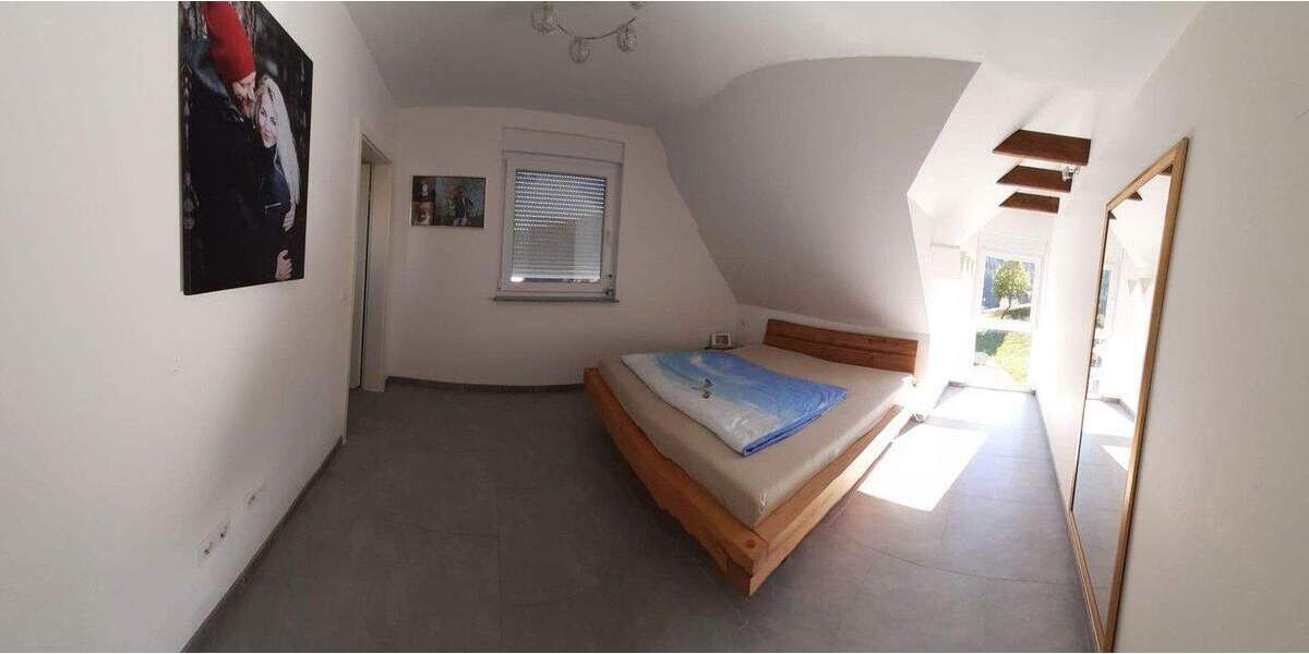 Mehrfamilienhaus, Wohnhaus Vöhrenbach Hammereisenbach-Bregenbach - 8 Zimmer, 185 m&sup2;, 550.000&euro; | Angebot:25717513