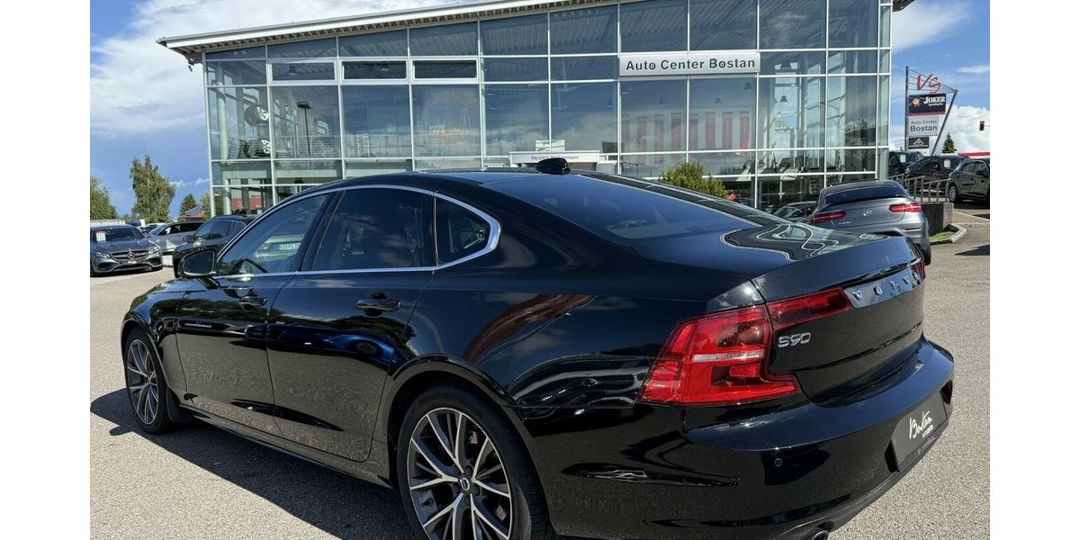 Volvo S90 MOMENTUM AWD/HEAD UP/BUSINESS.PRO/LEDER 125.912 km 22.900 &euro; Villingen-Schwenningen 78054