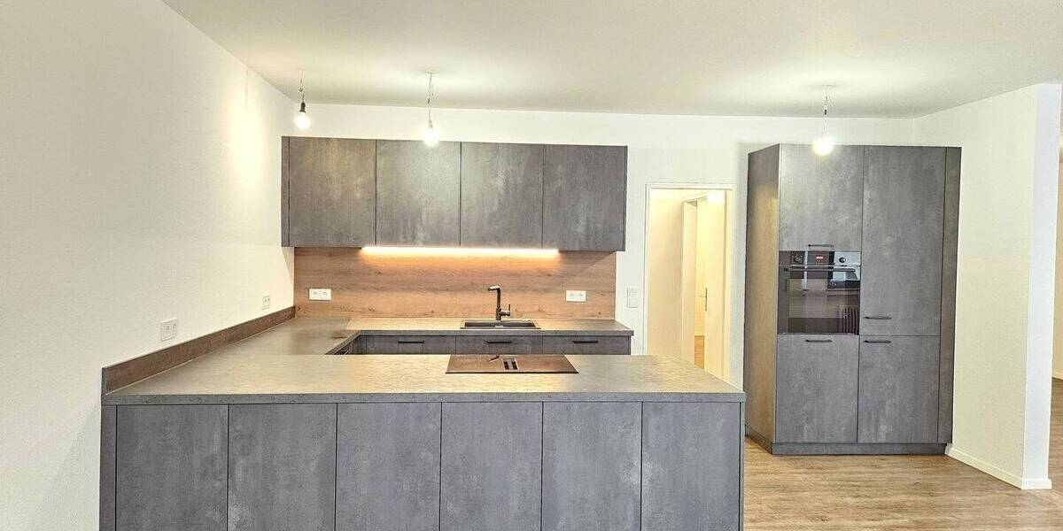 Etagenwohnung Villingen-Schwenningen Villingen - 2 Zimmer, 96 m&sup2;, 900&euro; | Angebot:25775122