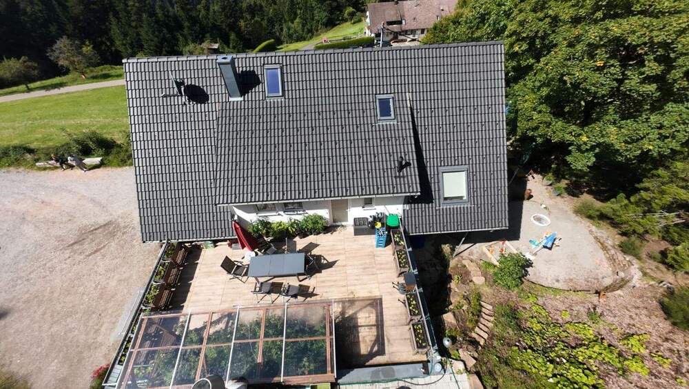 Einfamilienhaus Schenkenzell - 7 Zimmer, 260 m&sup2;, 1.300.000&euro; | Angebot:25682659