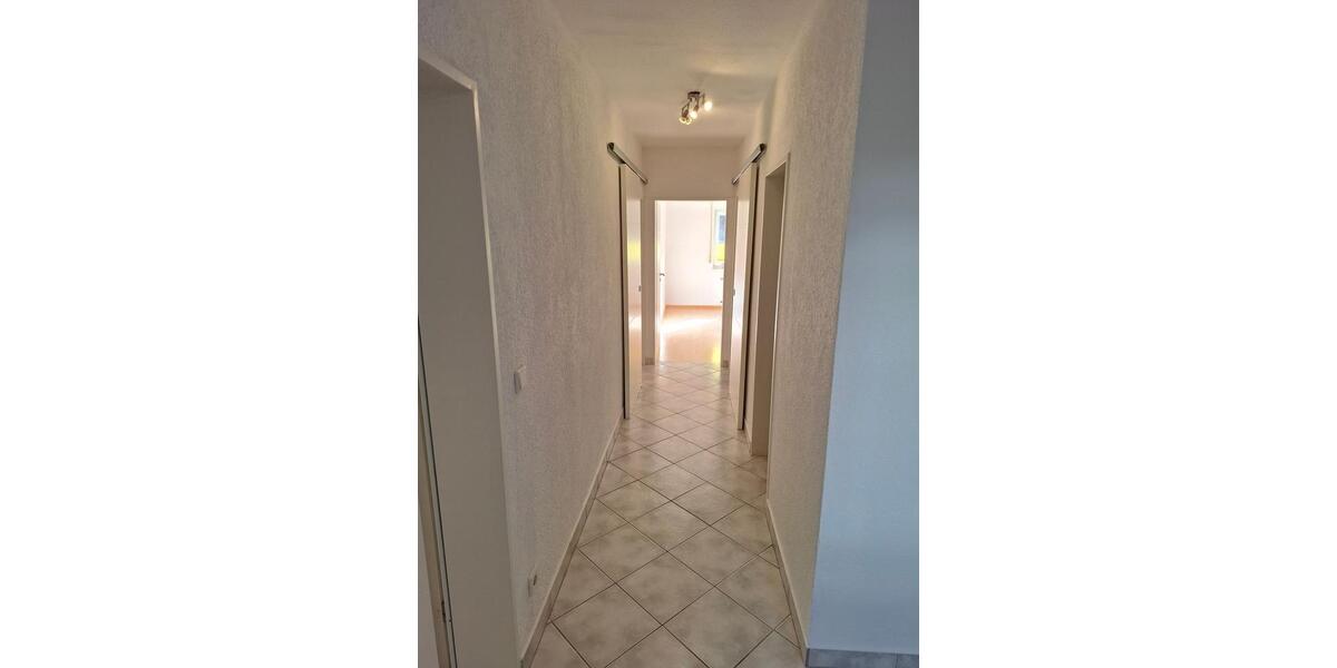 Erdgeschoßwohnung Triberg im Schwarzwald - 3.5 Zimmer, 85 m&sup2;, 680&euro; | Angebot:24806012