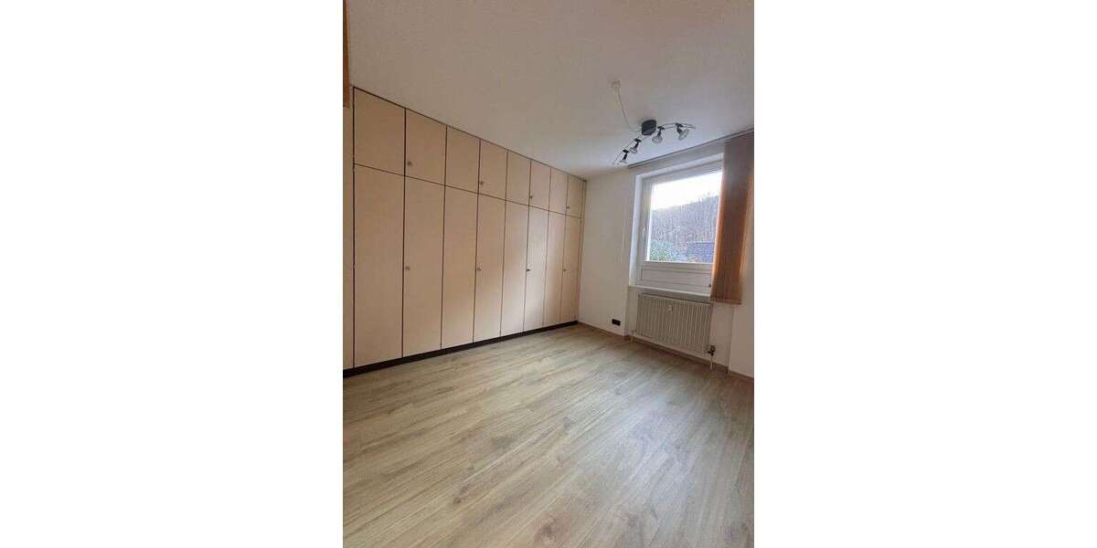 Etagenwohnung Triberg im Schwarzwald - 2 Zimmer, 67 m&sup2;, 75.000&euro; | Angebot:24611283