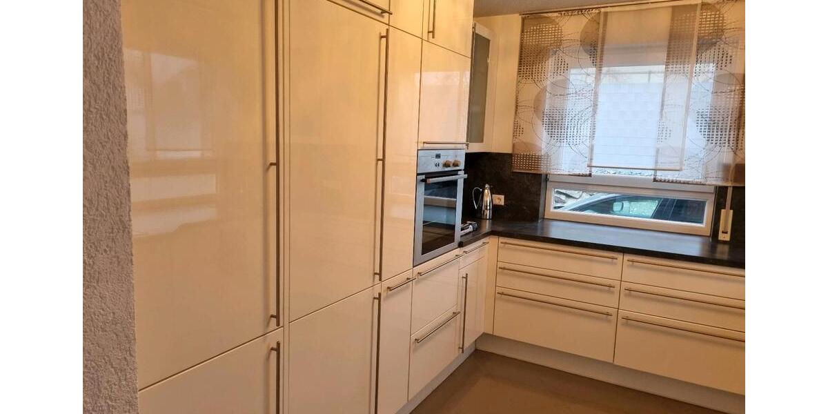 Einfamilienhaus Rottweil - 9 Zimmer, 268 m&sup2;, 644.000&euro; | Angebot:24865335