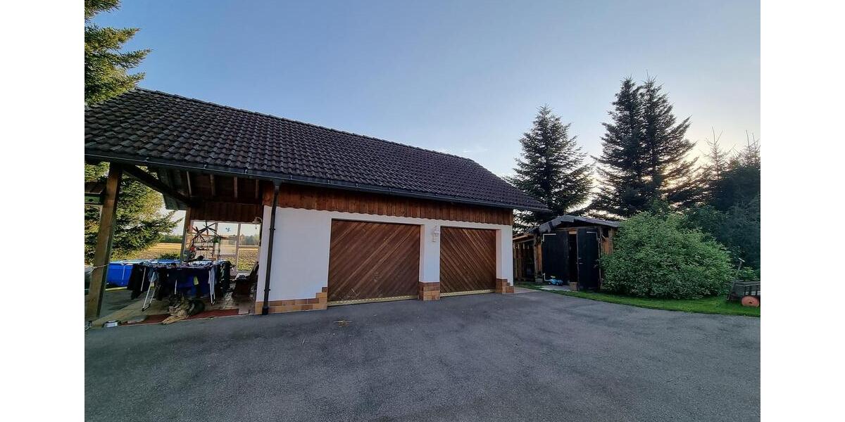 Doppelhaushälfte Friedenweiler - 7.5 Zimmer, 240 m&sup2;, 2.475&euro; | Angebot:26581249