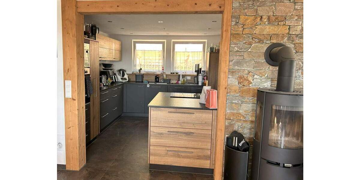 Einfamilienhaus Schenkenzell - 7 Zimmer, 260 m&sup2;, 1.300.000&euro; | Angebot:25682659