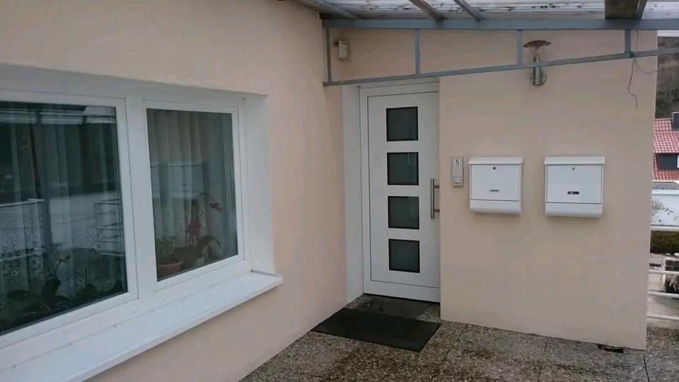 Etagenwohnung Schramberg - 6 Zimmer, 100 m&sup2;, 850&euro; | Angebot:24757321