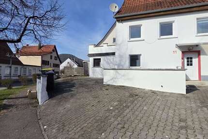 Haus Dürbheim - 5 Zimmer, 140 m&sup2;, 119.000&euro; | Angebot:25904898