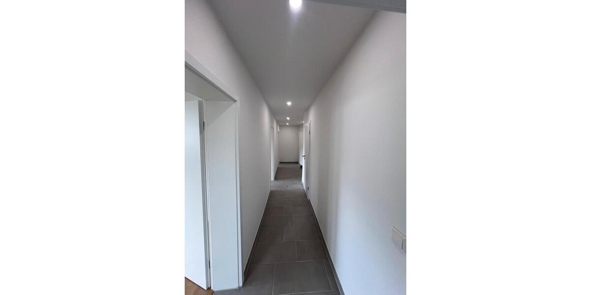 Hochparterre Villingen-Schwenningen Kopsbühl - 3 Zimmer, 84 m&sup2;, 925&euro; | Angebot:26619543