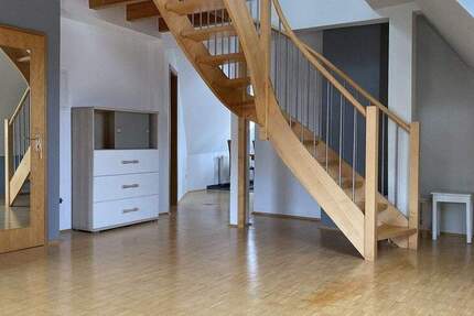 Haus Spaichingen - 7 Zimmer, 159 m&sup2;, 324.000&euro; | Angebot:25772120
