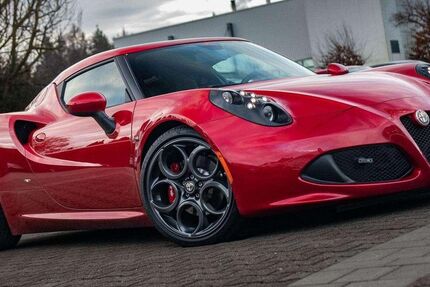 Alfa Romeo 4C 14.570 km 89.900 &euro; Mönchweiler 78087