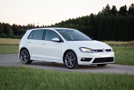 VW Golf 124.890 km 13.297 &euro; Aichhalden 78733