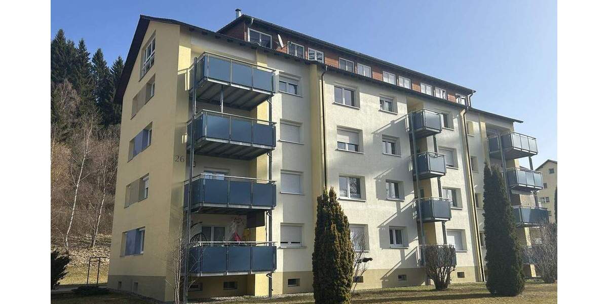 Etagenwohnung Titisee-Neustadt Neustadt - 3 Zimmer, 93 m&sup2;, 265.000&euro; | Angebot:25745145