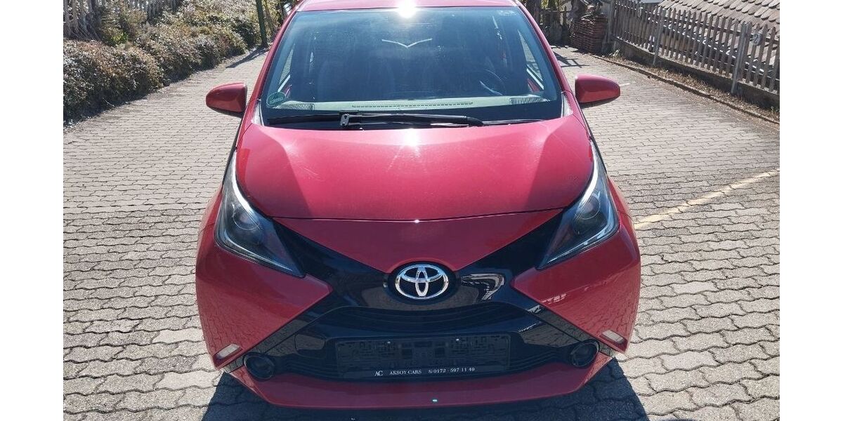 Toyota Aygo (X) 62.500 km 8.500 &euro; Lenzkirch 79853