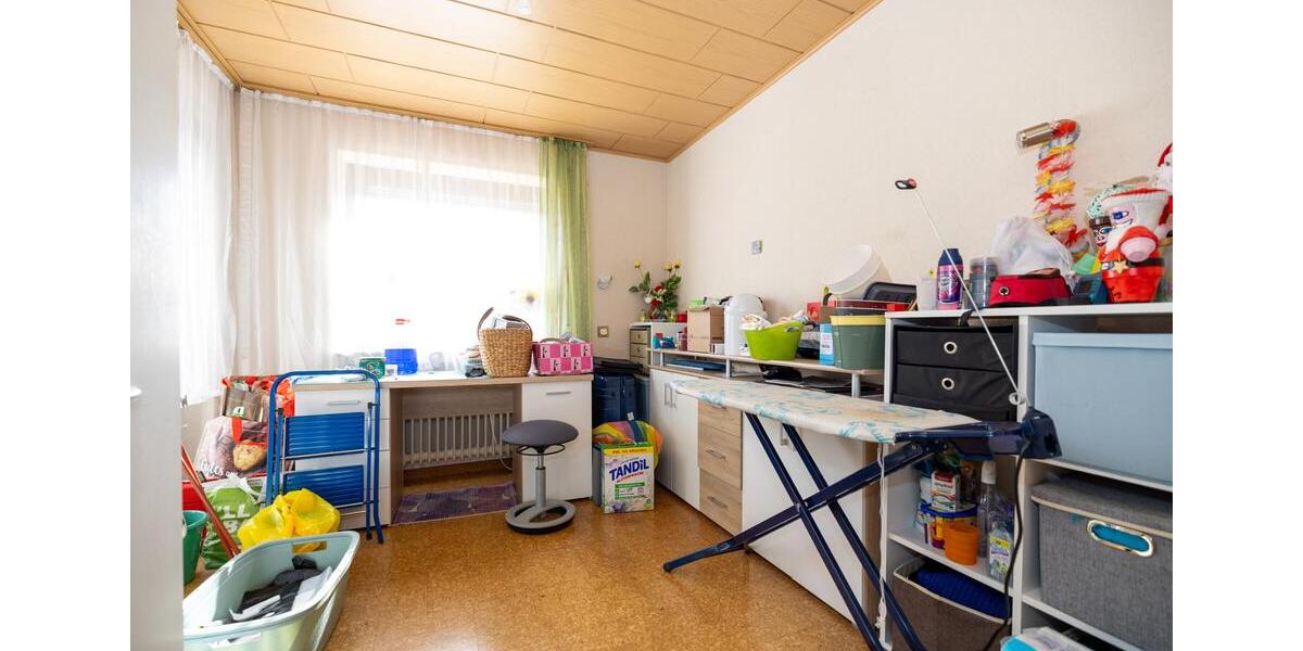 Etagenwohnung Villingen-Schwenningen Schwenningen - 5 Zimmer, 138 m&sup2;, 1.449&euro; | Angebot:26366170
