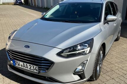 Ford Focus 77.000 km 13.700 &euro; Oberndorf 78727