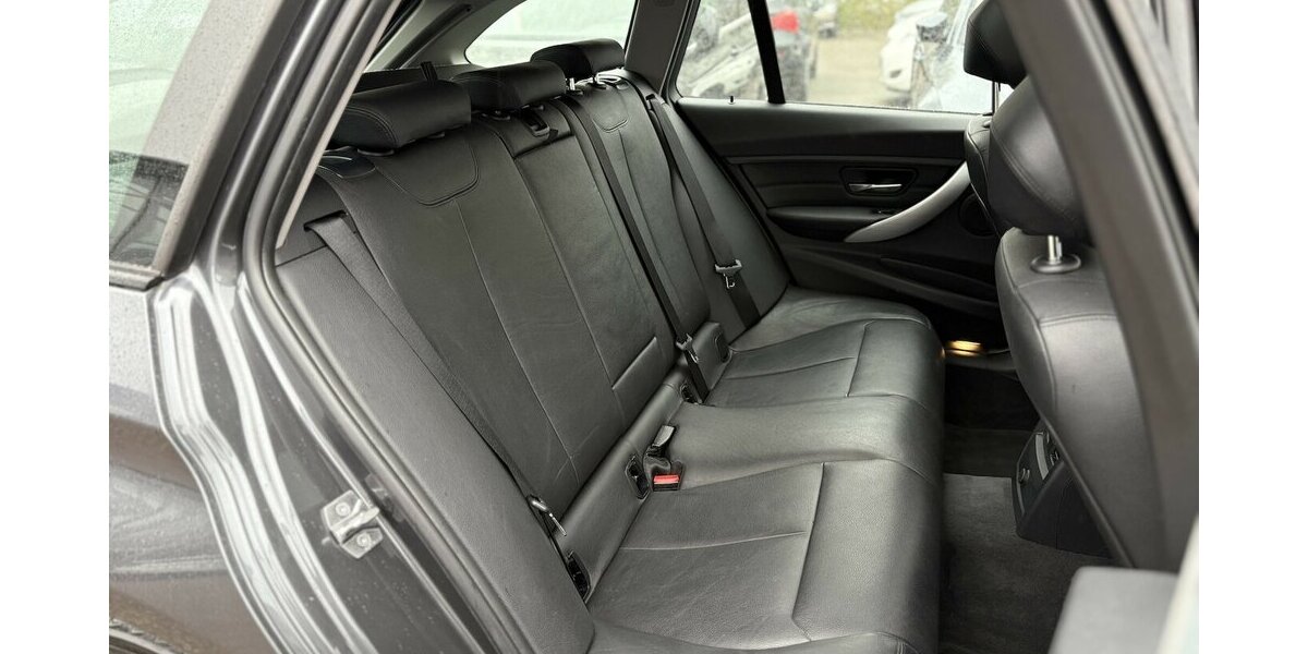 BMW 330D Touring HEADUP/PANO/NAVI/AHK/ACC/KEYLESS 188.152 km 14.900 &euro; Villingen-Schwenningen 78054