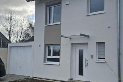 Haus Oberndorf am Neckar - 4 Zimmer, 132 m&sup2;, 1.450&euro; | Angebot:23688676