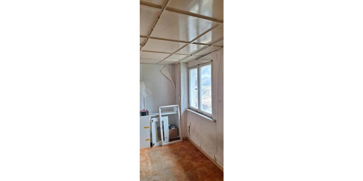 Reihenhaus Böttingen - 6 Zimmer, 160 m&sup2;, 65.000&euro; | Angebot:27112306