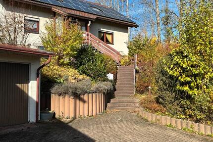 Haus Trossingen - 7 Zimmer, 209 m&sup2;, 699.000&euro; | Angebot:26811603