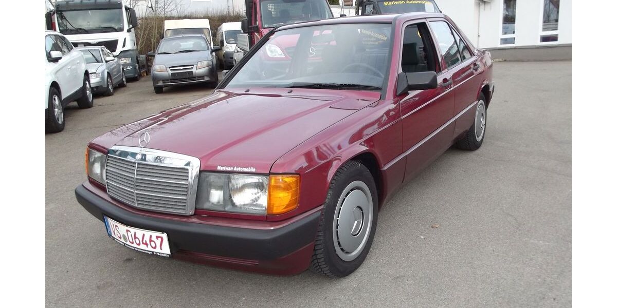 Mercedes-Benz 190 162.000 km 5.890 &euro; Villingen-Schwenningen 78056