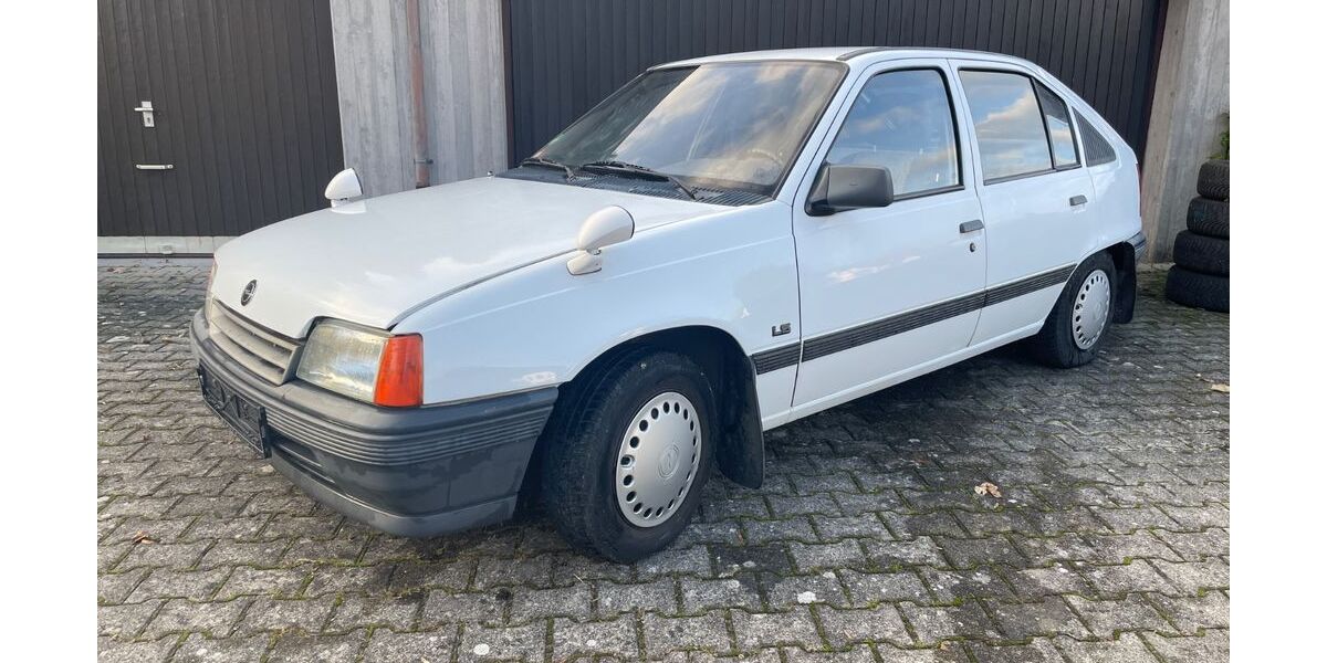 Opel Kadett 78.000 km 3.100 &euro; Oberndorf 78727