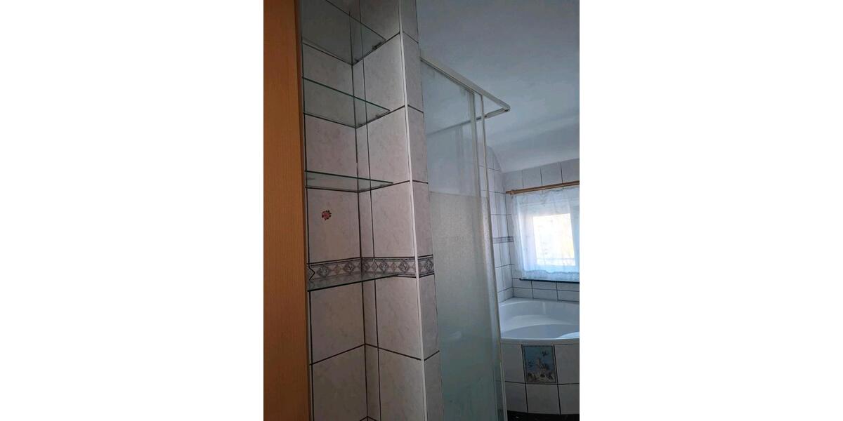 Etagenwohnung Tuttlingen - 5 Zimmer, 90 m&sup2;, 700&euro; | Angebot:25875412