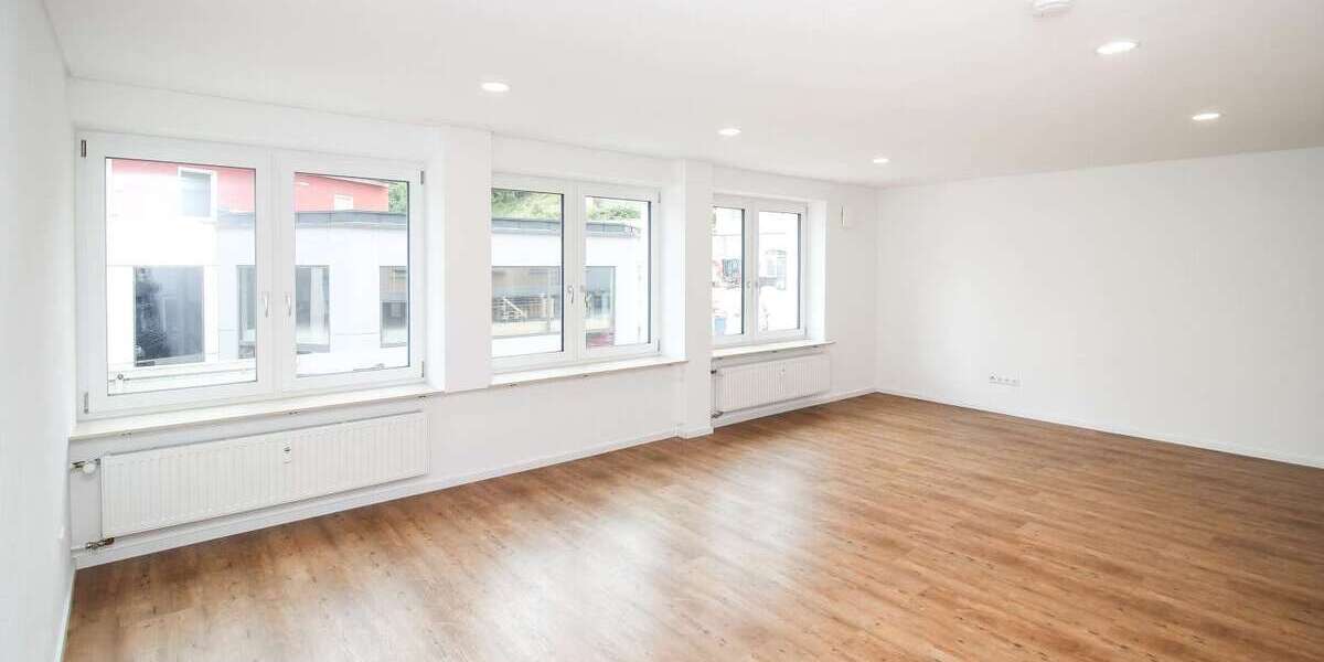 Etagenwohnung Oberndorf - 2 Zimmer, 65 m&sup2;, 630&euro; | Angebot:27018153
