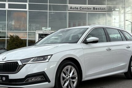 Skoda Octavia 2.0 TDI Combi Style MEMORY/NAVI/CARPLAY 84.033 km 21.800 &euro; Villingen-Schwenningen 78054