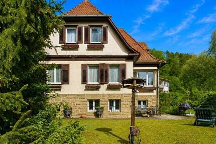 Haus Oberndorf am Neckar Oberndorf - 6 Zimmer, 180 m&sup2;, 335.000&euro; | Angebot:26787142